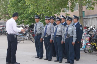 襄陽保安公司員工日常?。。?>
                                </a>
                            </div>
                            <div   id=